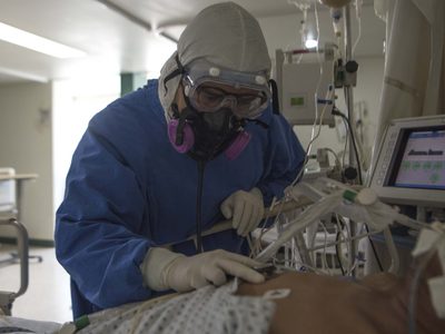 El mundo supera los 4 millones de muertes por covid-19; México sigue en cuarto lugar