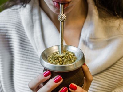 Insólito: un médico de La Pampa propone dejar sin yerba a un pueblo para que no compartan el mate