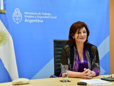 Kelly Olmos insiste en la meta de 30% de inflación para el primer semestre del año