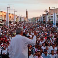 Nueva denuncia de AMLO involucra a Peña y a OHL en construcción de la autopista Atizapán-Atlacomulco