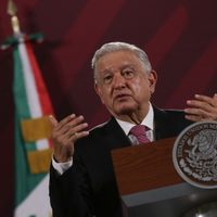AMLO descarta sanciones del INE o Tribunal Electoral por procesos en Morena y la oposición