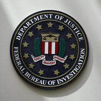 FBI debería limitar uso de datos de espionaje a extranjeros