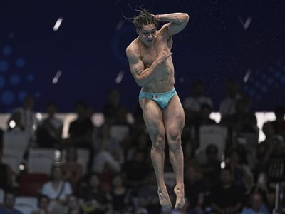 Osmar Olvera derrotó a los chinos; primer oro para México en una prueba olímpica varonil de clavados