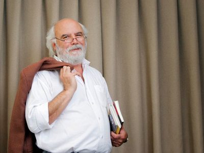 Juan Sasturain es el nuevo director de la Biblioteca Nacional