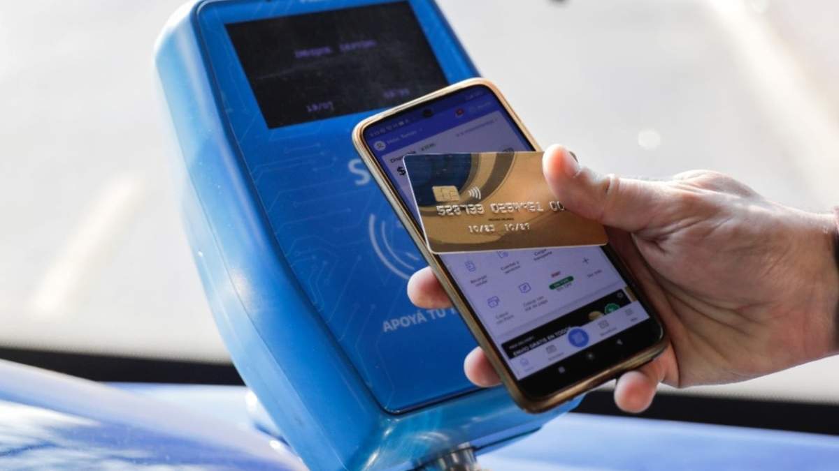 Se podrá pagar el colectivo con teléfonos celulares. Fuente: (X)