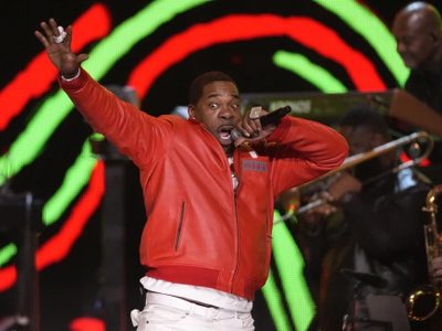 Acusan al rapero Busta Rhymes de golpear a un hombre en la cara en Nueva York
