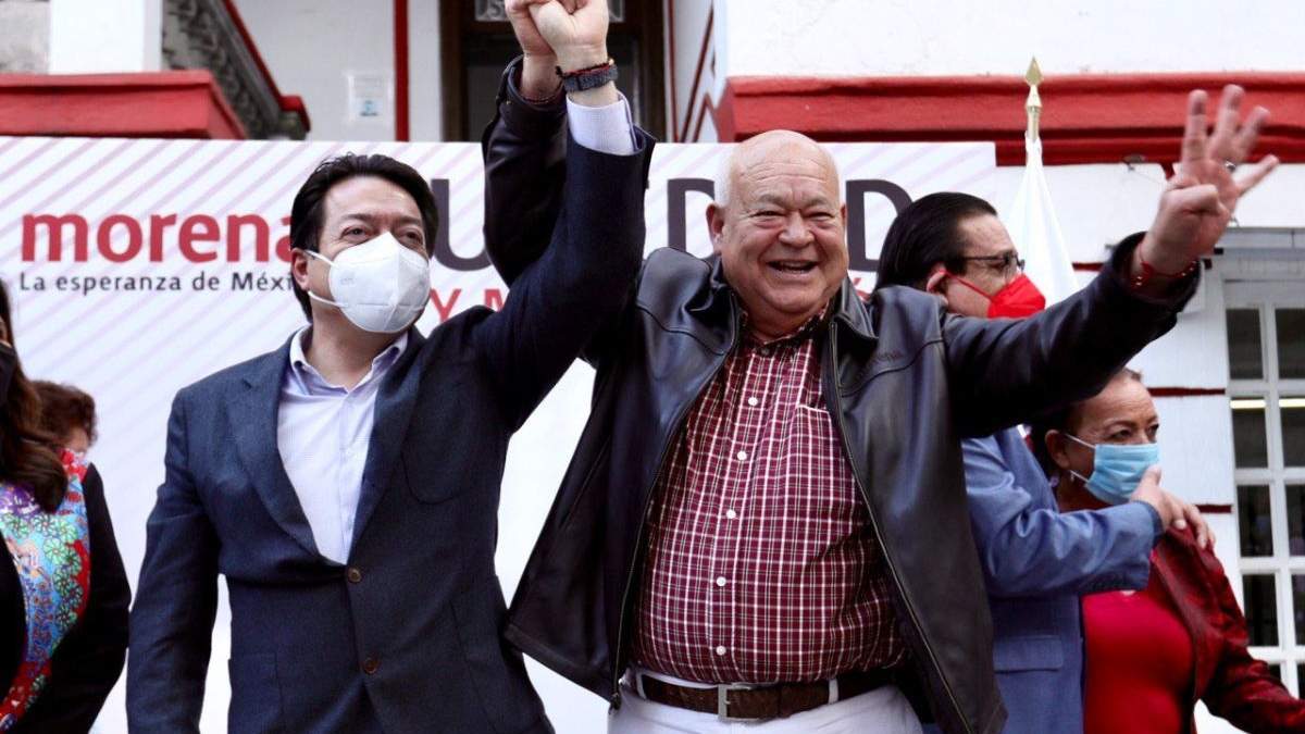 Mario Delgado con el senador con licencia Víctor Castro Cosío, candidato a la gubernatura de Baja California Sur por Morena