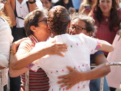 "Abrazo grande, de corazón", dice Claudia Sheinbaum a las mamás de México este Día de las Madres | FOTO