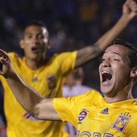 Los Tigres dan la voltereta y vencen 2-1 a los Pumas