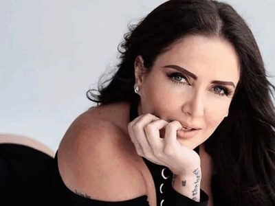 ¡Por fin! Celia Lora te invita a verla como vino al mundo y mucho más ¡Bienvenidos!