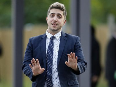 "Es la primera vez que lo hago": Jey Mammón interrumpió su ciclo y se declaró con un mensaje de amor