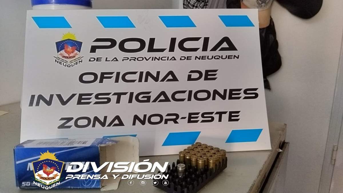 La policía realizó don allanamientos en Neuquén capital. Fuente: (Facebook)