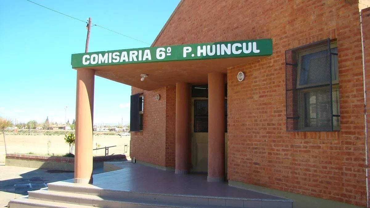 Las entraderas se produjeron en los barrios Analvi y Central de Plaza Huincul el miércoles por la noche. Fuente: Facebook.