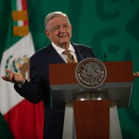 Existe "una campaña de desprestigio" sobre el regreso presencial a clases: AMLO