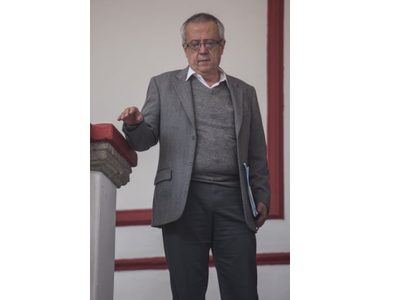 Filtran imágenes de las escaleras donde cayó Carlos Urzúa