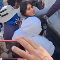 Habitantes de San Agustín Amatengo raptan a su alcaldesa en pleno Congreso de Oaxaca (Video)
