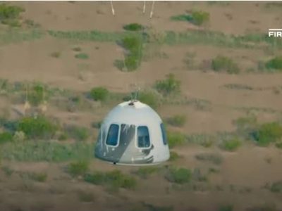 Jeff Bezos cumple el sueño de alcanzar el espacio con su propio cohete (Video)