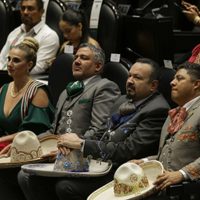 Diputados dedican sesión a la charrería; Pepe Aguilar propone incluirla en los libros de texto