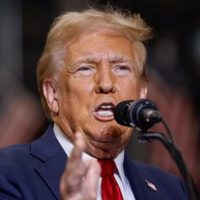 China felicita a Trump por su victoria y dice respetar "la decisión del pueblo estadunidense"