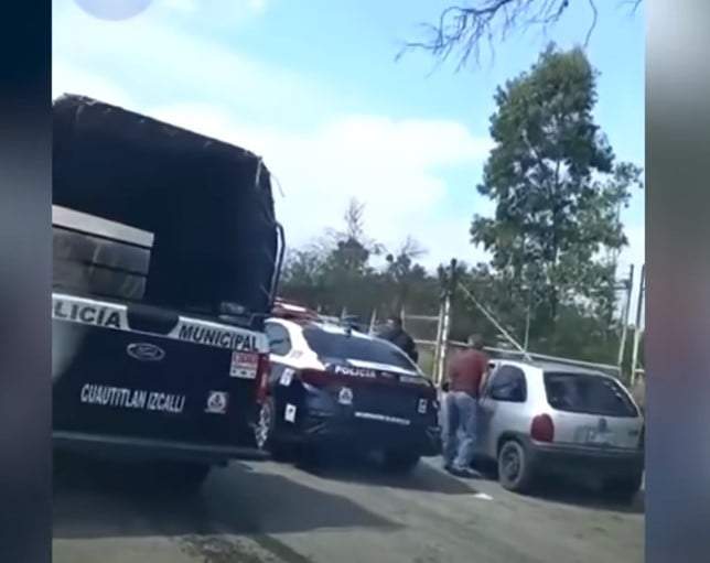 El momento en que el conductor es agredido