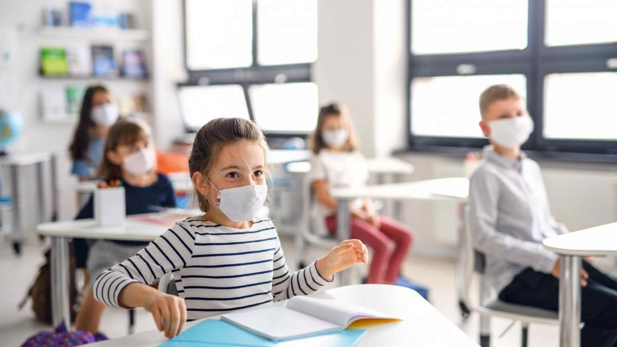 Clases presenciales en cuarentena. Fuente: (Twitter)