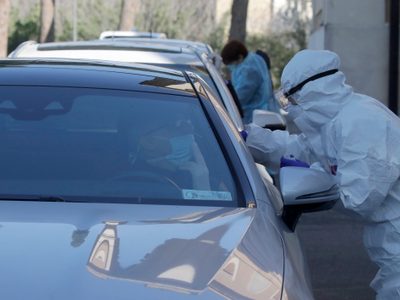 Reacción tardía de Italia ante el covid-19 cobra la vida de médicos