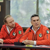 PRI cierra filas con el panista Santiago Taboada como precandidato en la CDMX