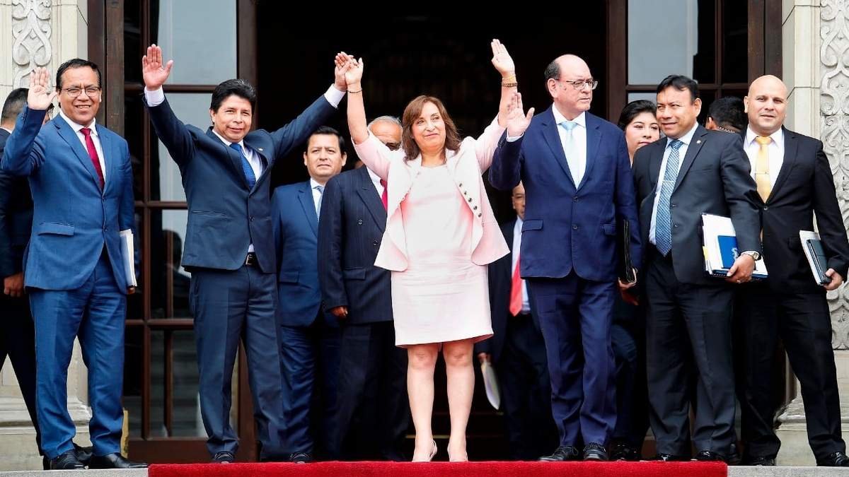 Boluarte, de 60 años, había sido ministra de Desarrollo e Inclusión Social en el gobierno de Castillo
