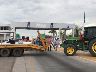 El 14 de agosto, cierre de carreteras 'por cerrazón” de AMLO para liberar recursos al campo