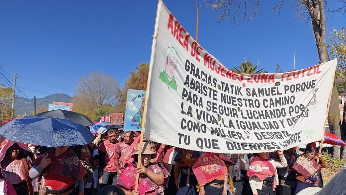 Miles de fieles participaron en la celebración