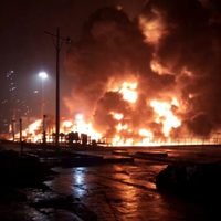 Incendio provocado por tormenta eléctrica en la Refinería Madero deja un contratista de Pemex muerto