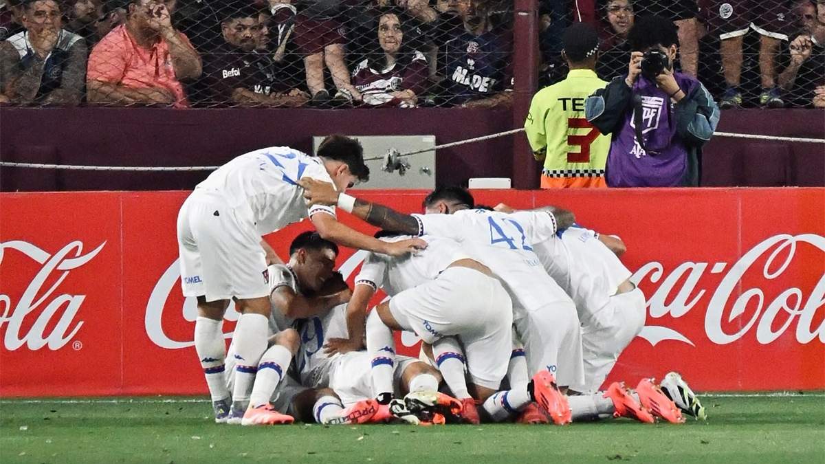 Mucho pasillo, mucho pasillo, pero Tigre eliminó a Lanús.
