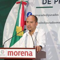 Diputado morenista denuncia a Xóchitl Gálvez ante la FGR por enriquecimiento