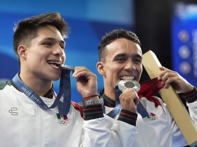 Tunden otra vez a la Conade por colgarse medalla de clavadistas