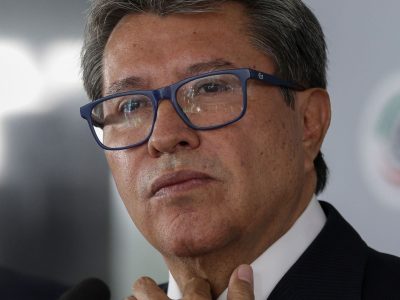 "Yo estoy definido, soy fundador de Morena": Monreal responde así a las versiones sobre su salida