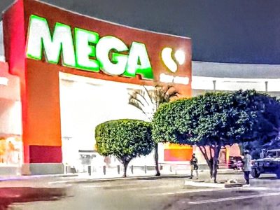 Asesinan a un hombre en el estacionamiento de Mega Soriana en Jiutepec, Morelos
