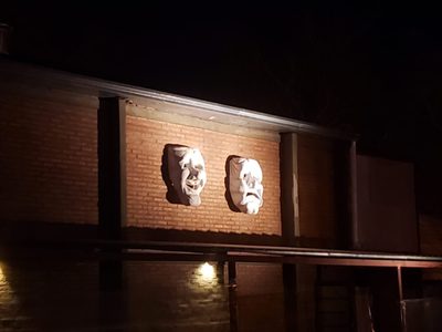 Robo millonario a teatro de la ciudad