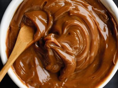 Dulce de leche casero con 2 ingredientes: la receta más rica que vas a probar en tu vida