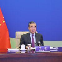 China insiste en su intención de negociar con Rusia y Ucrania para resolver la crisis bélica