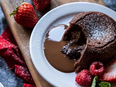 Una explosión de amor: aprendé cómo hacer un volcán de chocolate