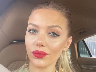 Con una impactante foto, Evangelina Anderson compartió un llamativo mensaje: "De repente está todo