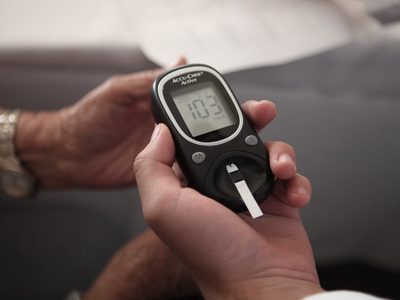 Personas diabéticas no deben utilizar relojes o anillos inteligentes para medir la glucosa en sangre