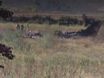 Seis muertos al caer e incendiarse avión en California