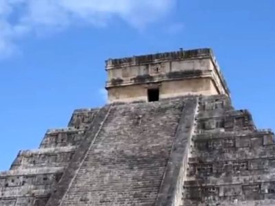 #LadyKukulkán no subió a la pirámide para esparcir cenizas de su esposo, aclara el INAH