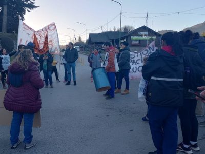 Continúa el reclamo de los trabajadores del hospital por la incorporación de más personal
