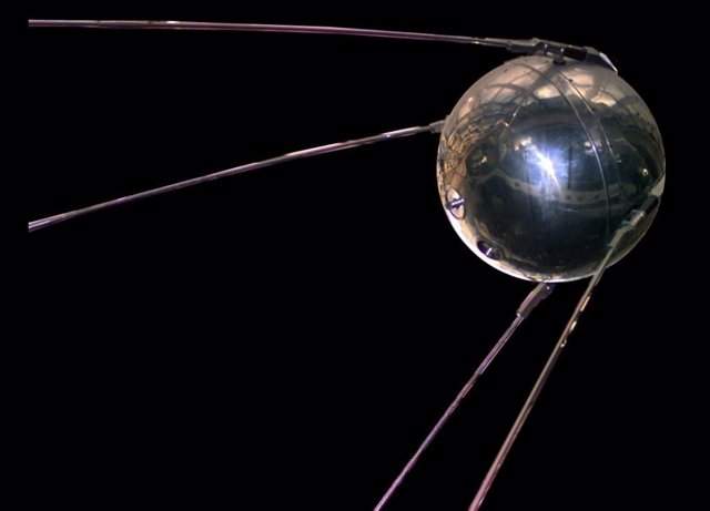 Sputnik 1, primer satélite artificial