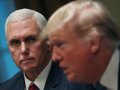 Mike Pence y Donald Trump rompen relaciones: no asistió a su despedida