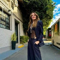 Vero Lozano apuesta por una campera que es el must de este otoño/invierno