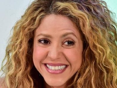 ¡¿Nadie le dijo nada?! Mirá el osado look de Shakira en un concierto