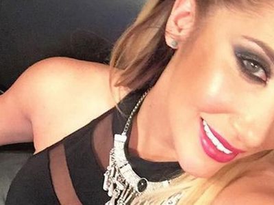¡Arden las redes! Ayelén Paleo jugando al pool se inclinó mucho y se le ve algo diminuto y rojo ¿Es
